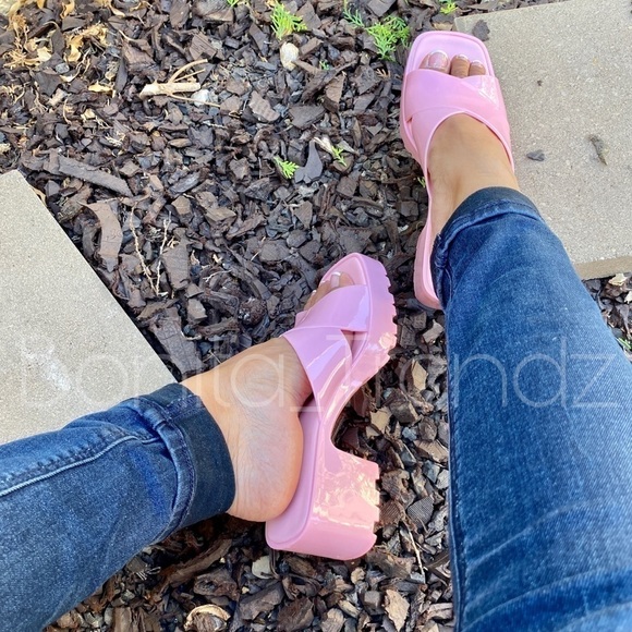 Light Pink Chunky Heel PVC Jelly Sandals - Picture 5 of 8